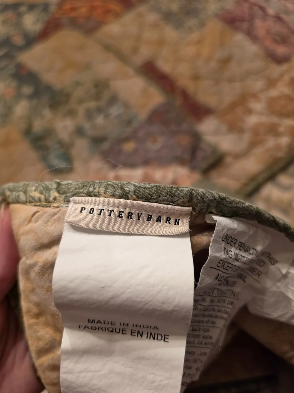 Queen‑Size Pottery Barn Comforter + 2 Shams